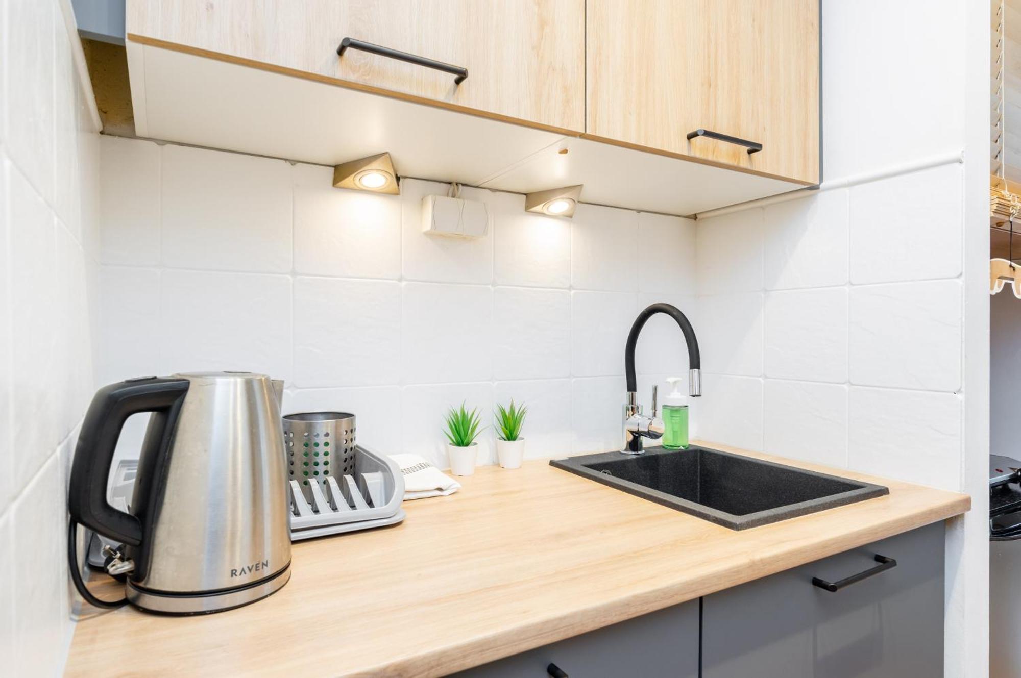 Cinnamon Apartment Metro Swietokrzyska Warschau Buitenkant foto