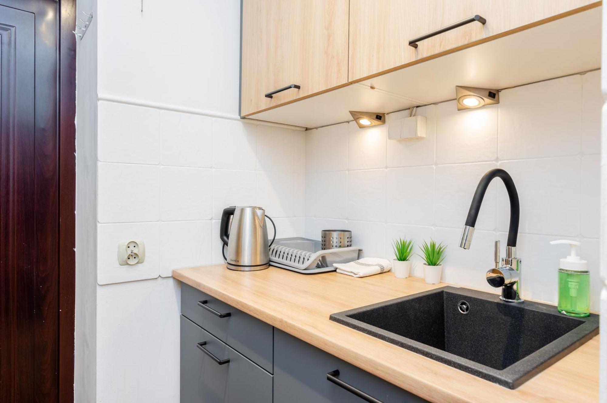 Cinnamon Apartment Metro Swietokrzyska Warschau Buitenkant foto