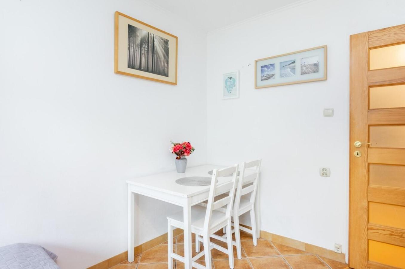 Cinnamon Apartment Metro Swietokrzyska Warschau Buitenkant foto